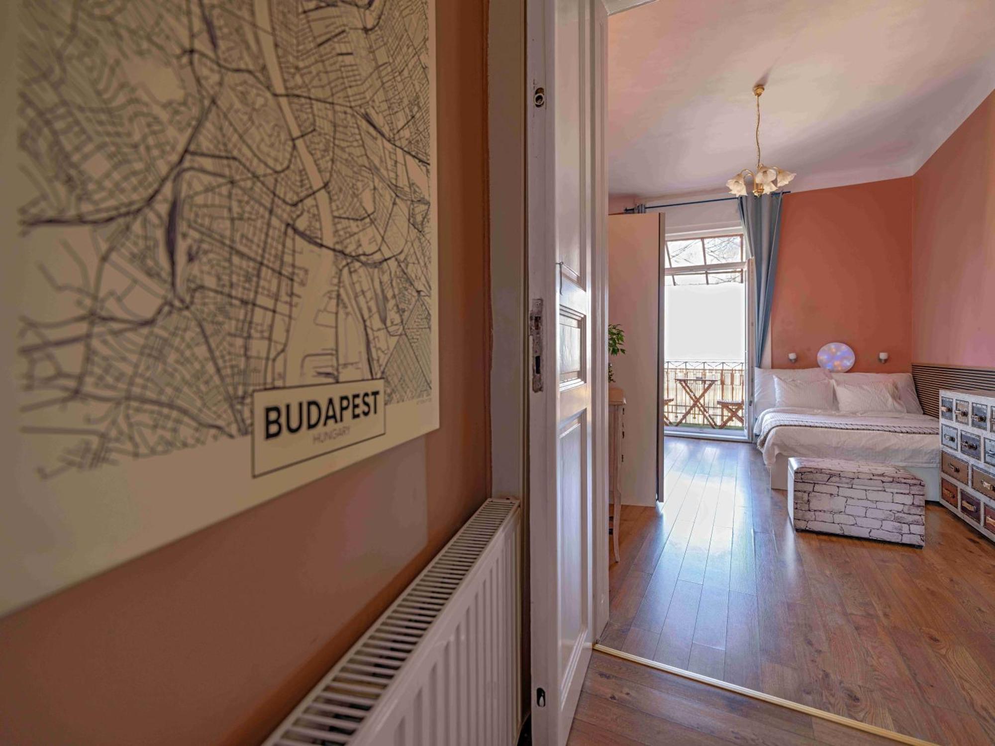 Apartment Pinnacle With Balcony Budapest